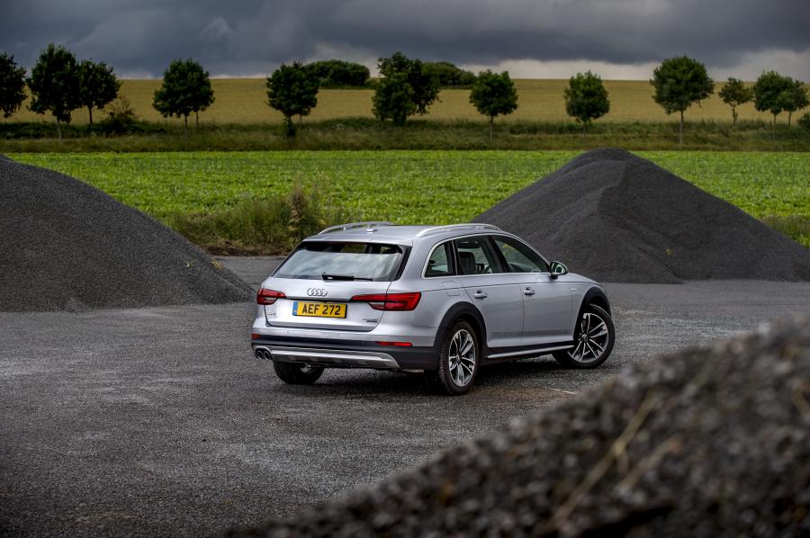  Audi A4 Allroad 3.0 TDI Quattro (B9) 2016 года  (UK) (фото 5 из 33)